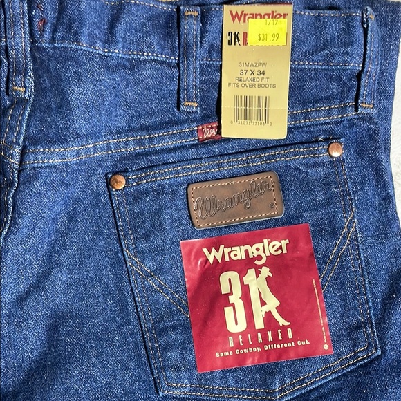 Wrangler Other - Wrangler Blue Relaxed Fit Denim Jeans